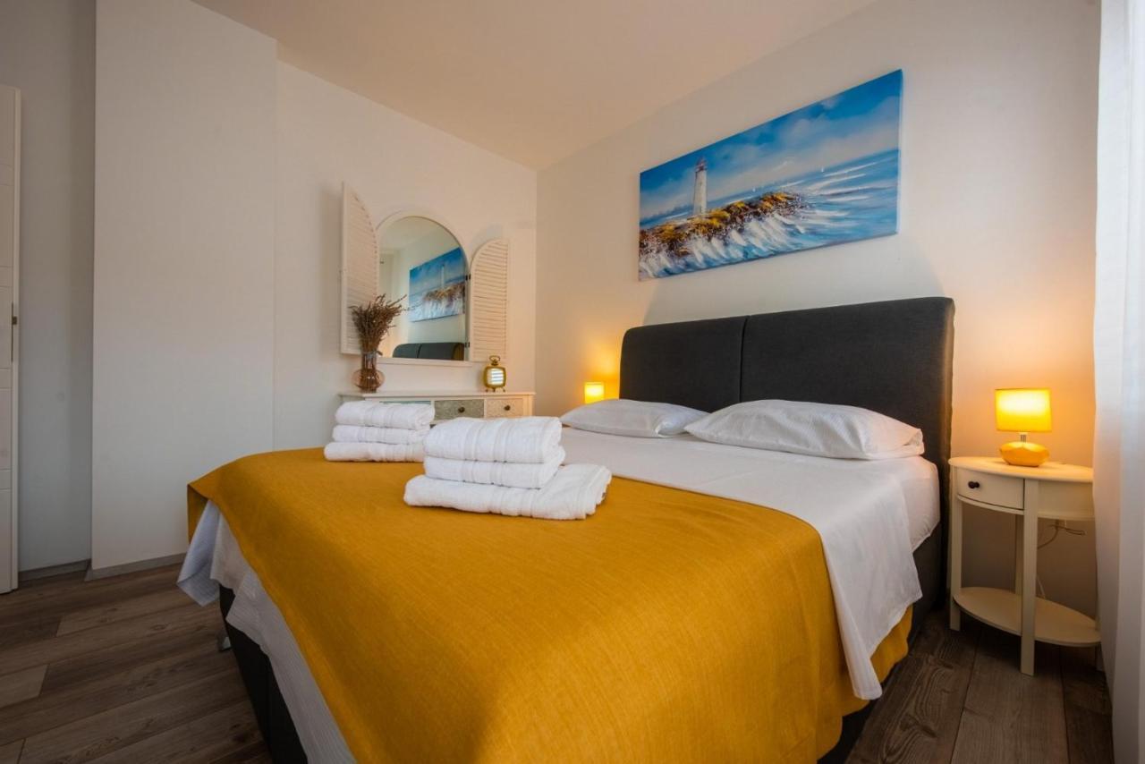 Apartman Paula Kastela Exterior photo